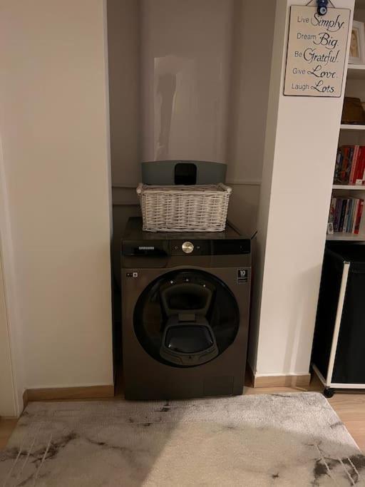 Modern & Cozy 2 Rooms Apartment بوخارست المظهر الخارجي الصورة
